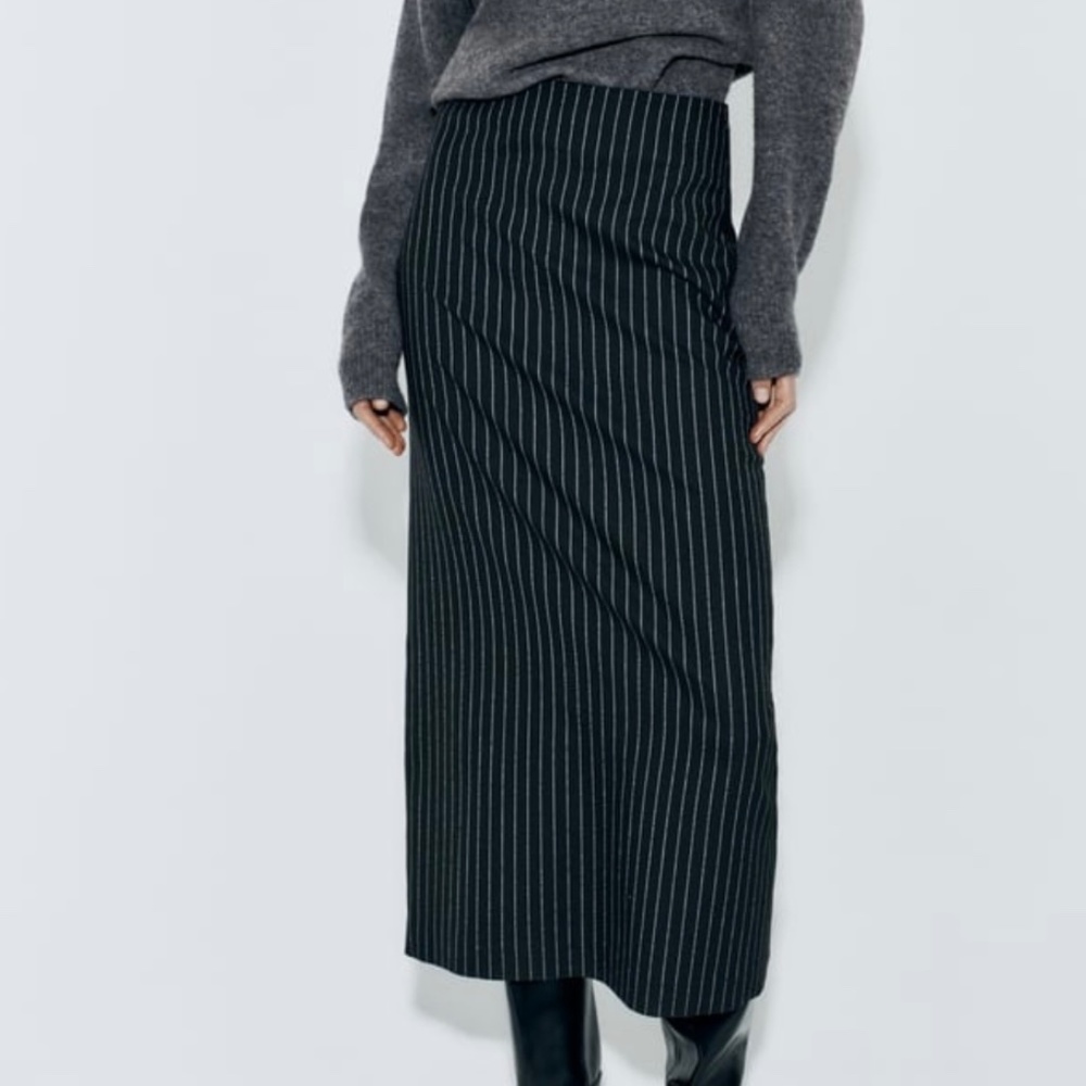 Zara Studio Pinstripe Midi Skirt Size: XS